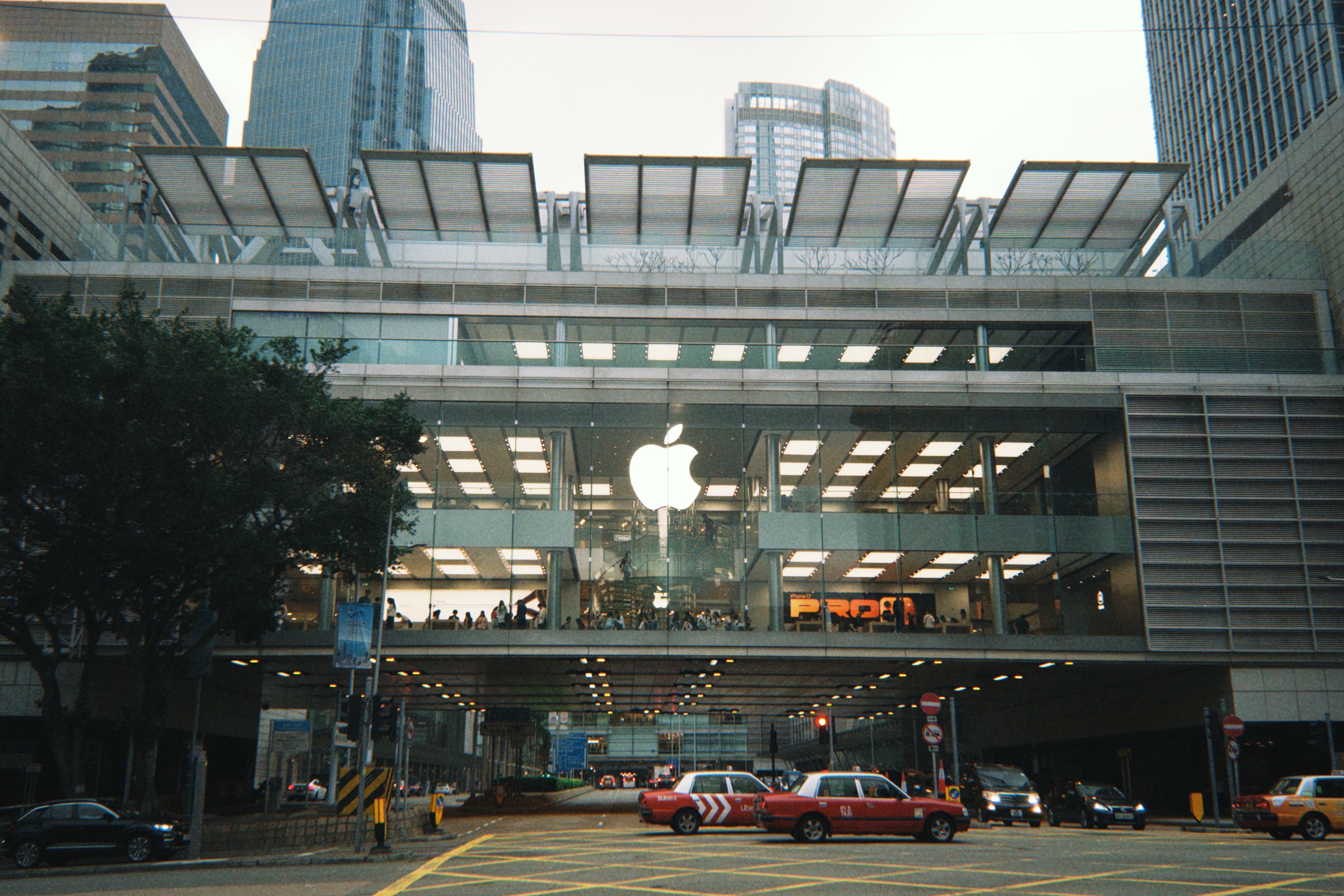 香港